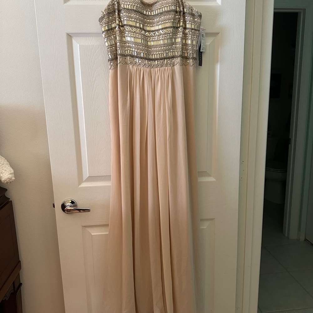 NWT Aidan Mattox Beaded Strapless Gown Champagne Metallic Sequin Size 12
